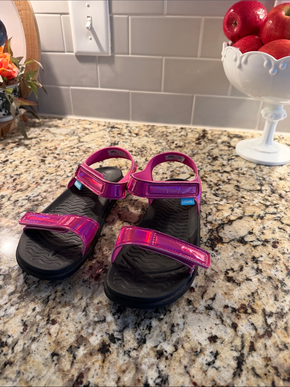 NWOT Kids Pink Metallic Sport Sandals - Native